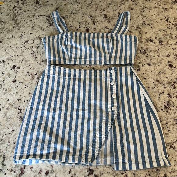 Forever 21 two piece outfit - Picture 1 of 11